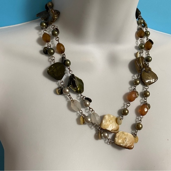 Natural Shell & Glass Beads Boho Style Necklace - Picture 6 of 7